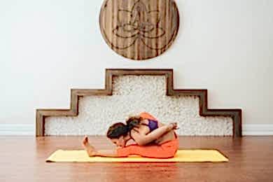 Yoga Duruşları - Mariçyasana