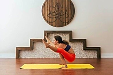 Yoga Duruşları - Titibhasana